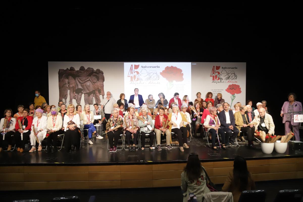 Premio Abogados Atocha al Movimiento Democrático de Mujeres