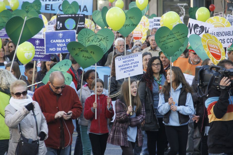 Marcha por el Clima "Frente al cambio climático, cambiemos de modelo" Madrid 29-11-2015