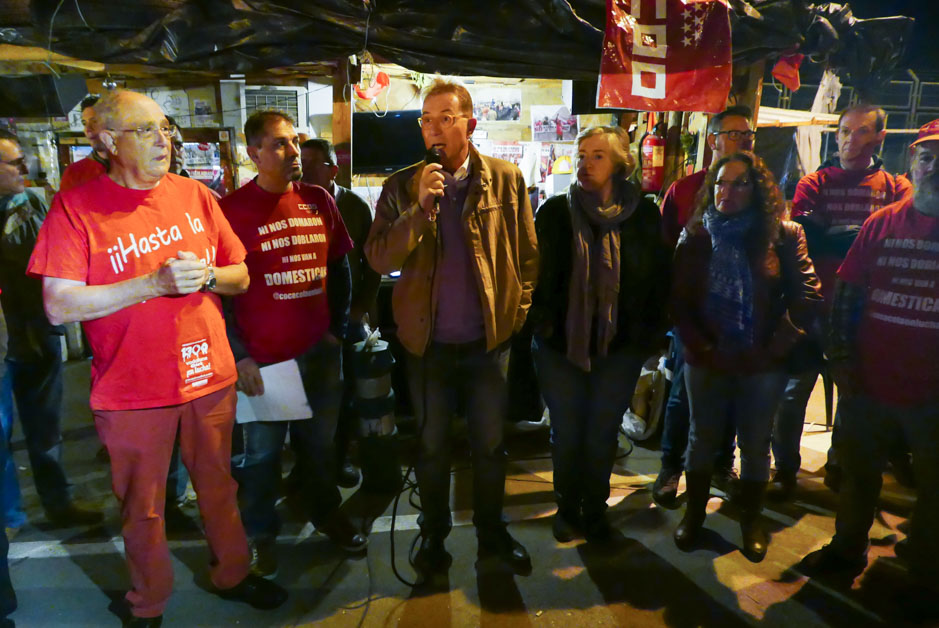 Los trabajadores de Coca Cola entran a trabajar en la fábrica tras más de un año de lucha