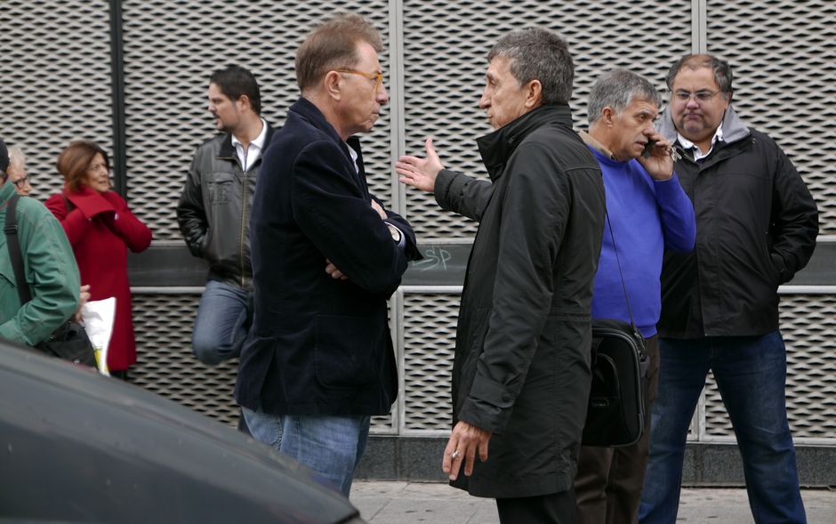 Concentración de apoyo a Juan Carlos Asenjo en los Juzgados de Fuenlabrada