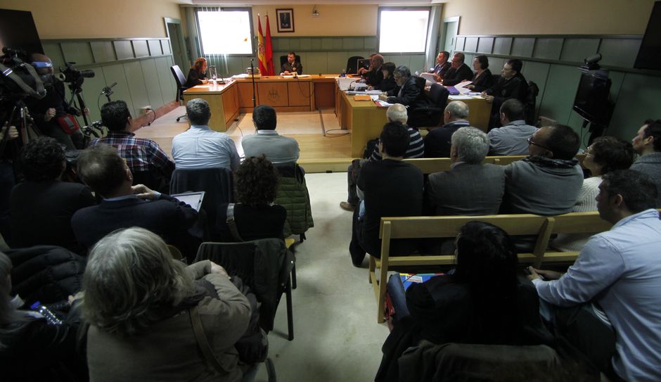 Fotogalería del cuarto día del juicio a los 8 de Airbús (12-2-2016)