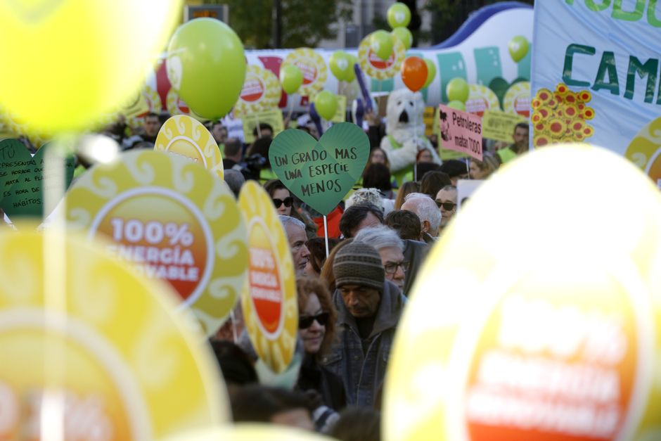 Marcha por el Clima "Frente al cambio climático, cambiemos de modelo" Madrid 29-11-2015