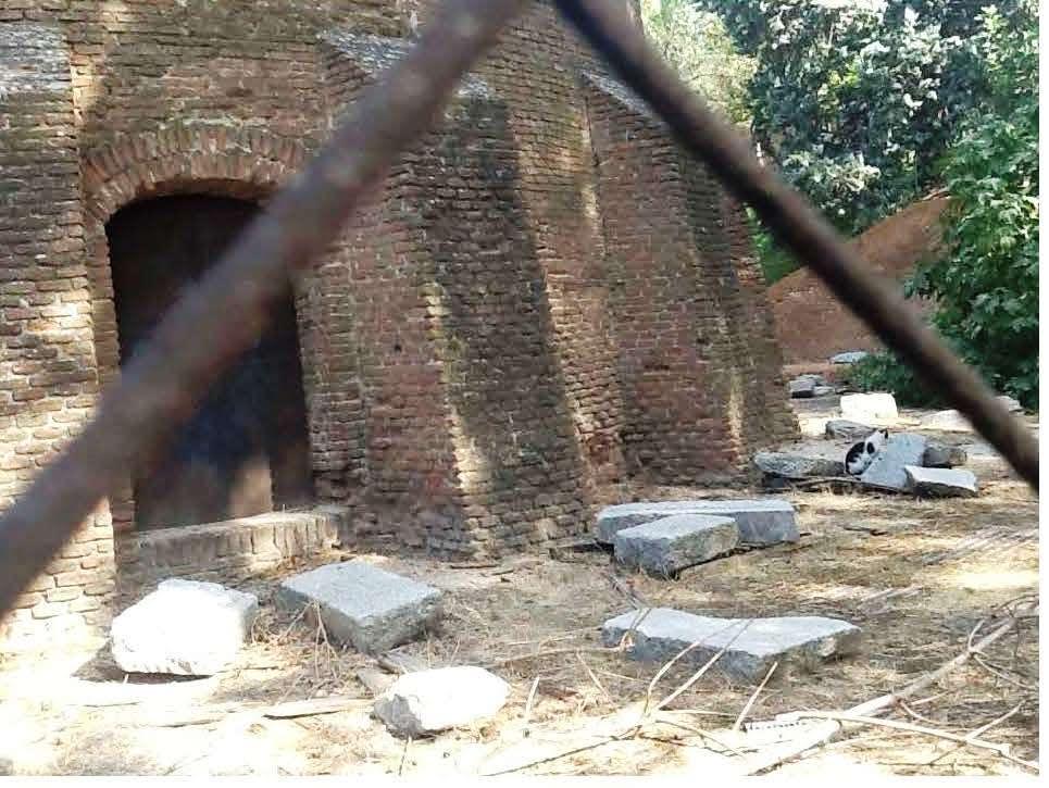 Deterioro de la Escuela de Cerámica