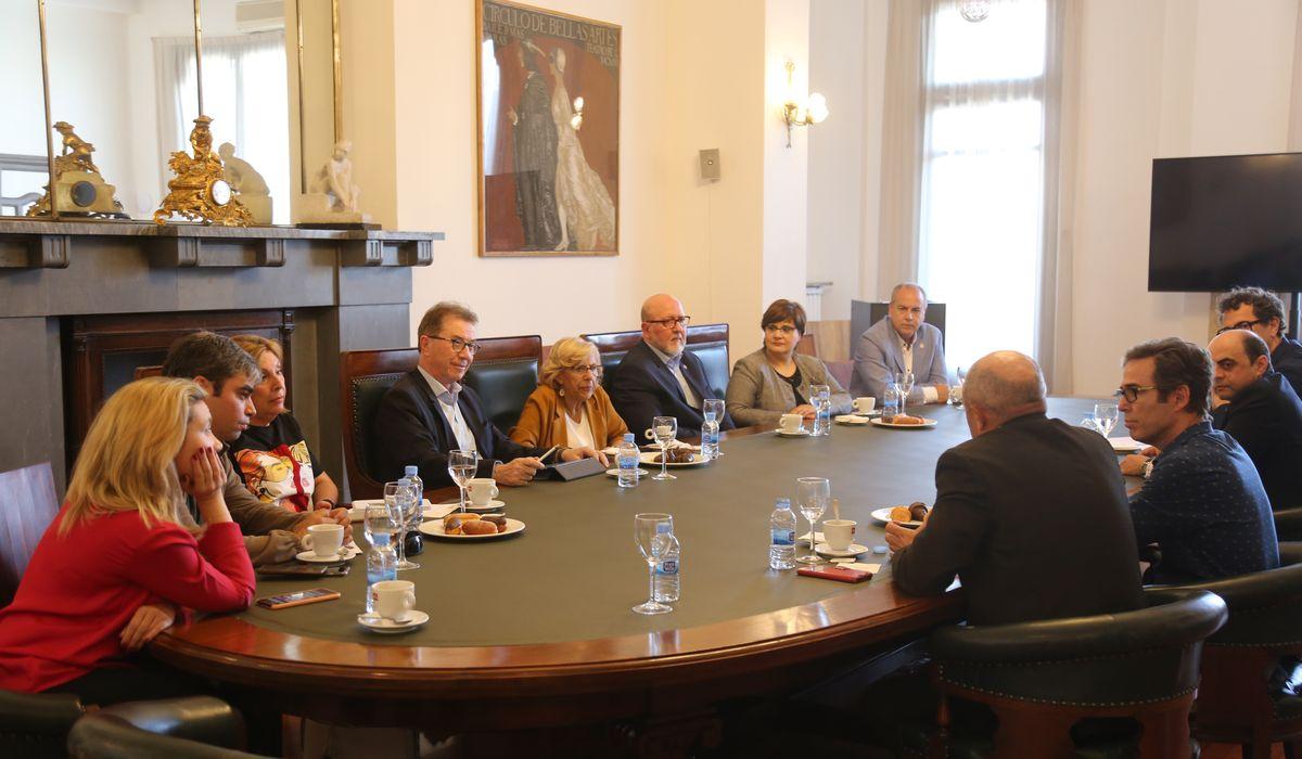 CCOO considera positivo el mandato de Carmena y le traslada su preocupación por el empleo