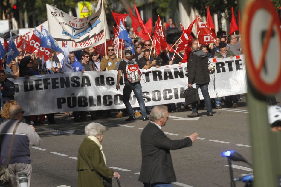 Manifestación de la plantilla de la EMT por un transporte público y de calidad 26/11/2015