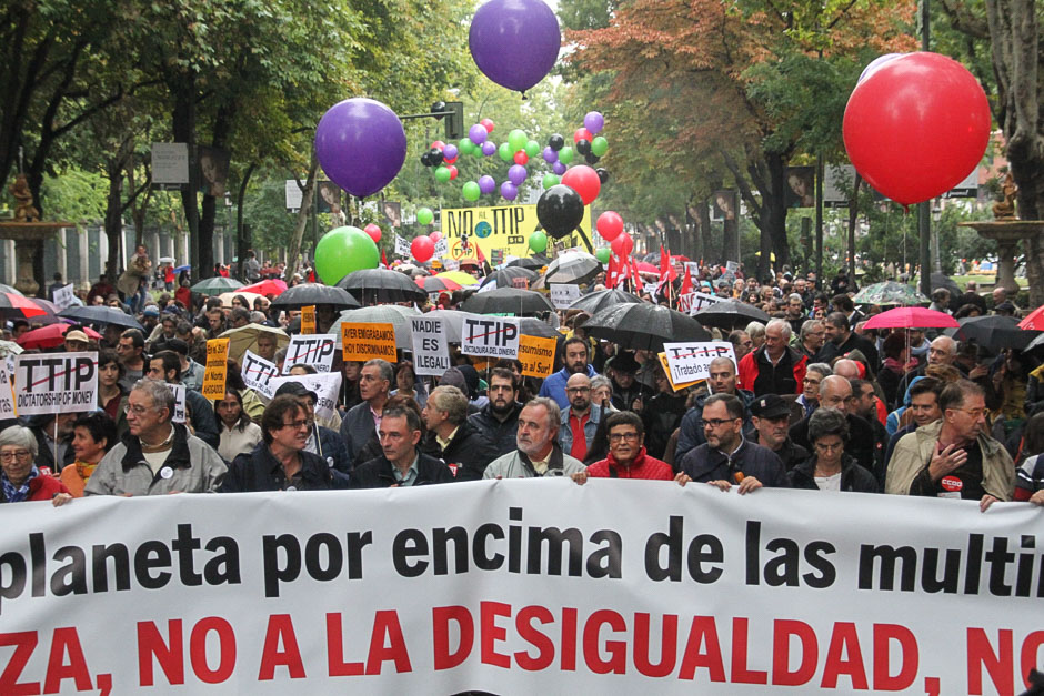 Manifestación contra la pobreza y el TTIP en Madrid, 17 octubre 2015